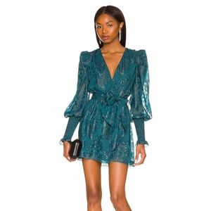 House of Harlow green dress. Size SMALL. Worn once!